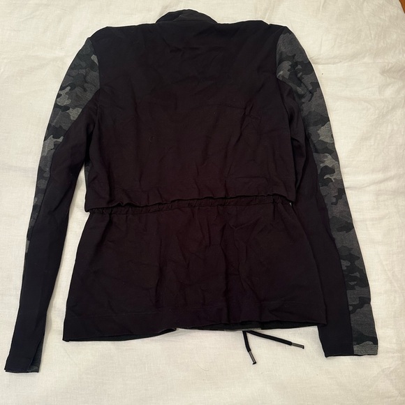 CAbi Black and Gray Utility Jacket with Cinched Waist - Picture 4 of 4